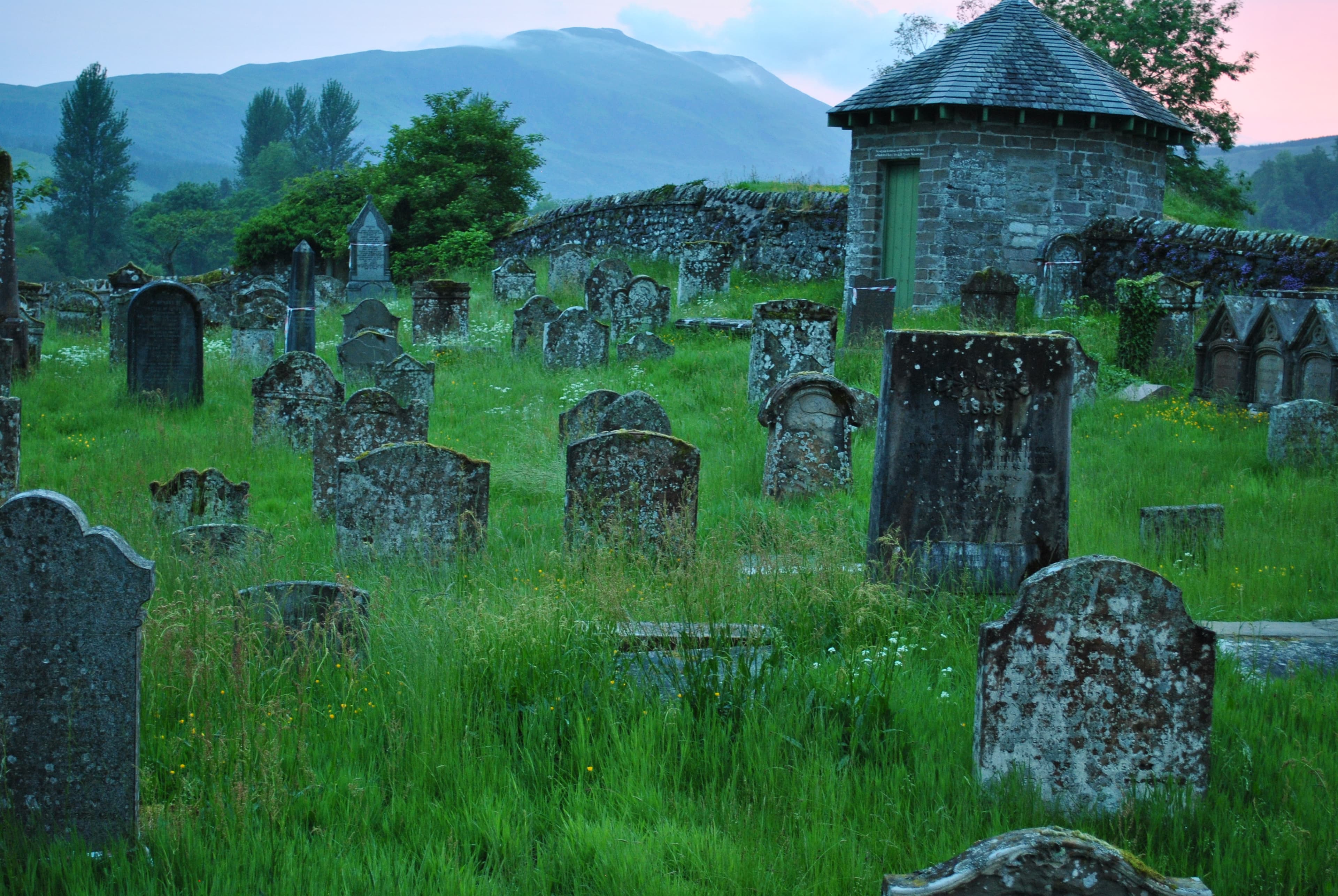 Veiled Vistas, Lingering Spirits